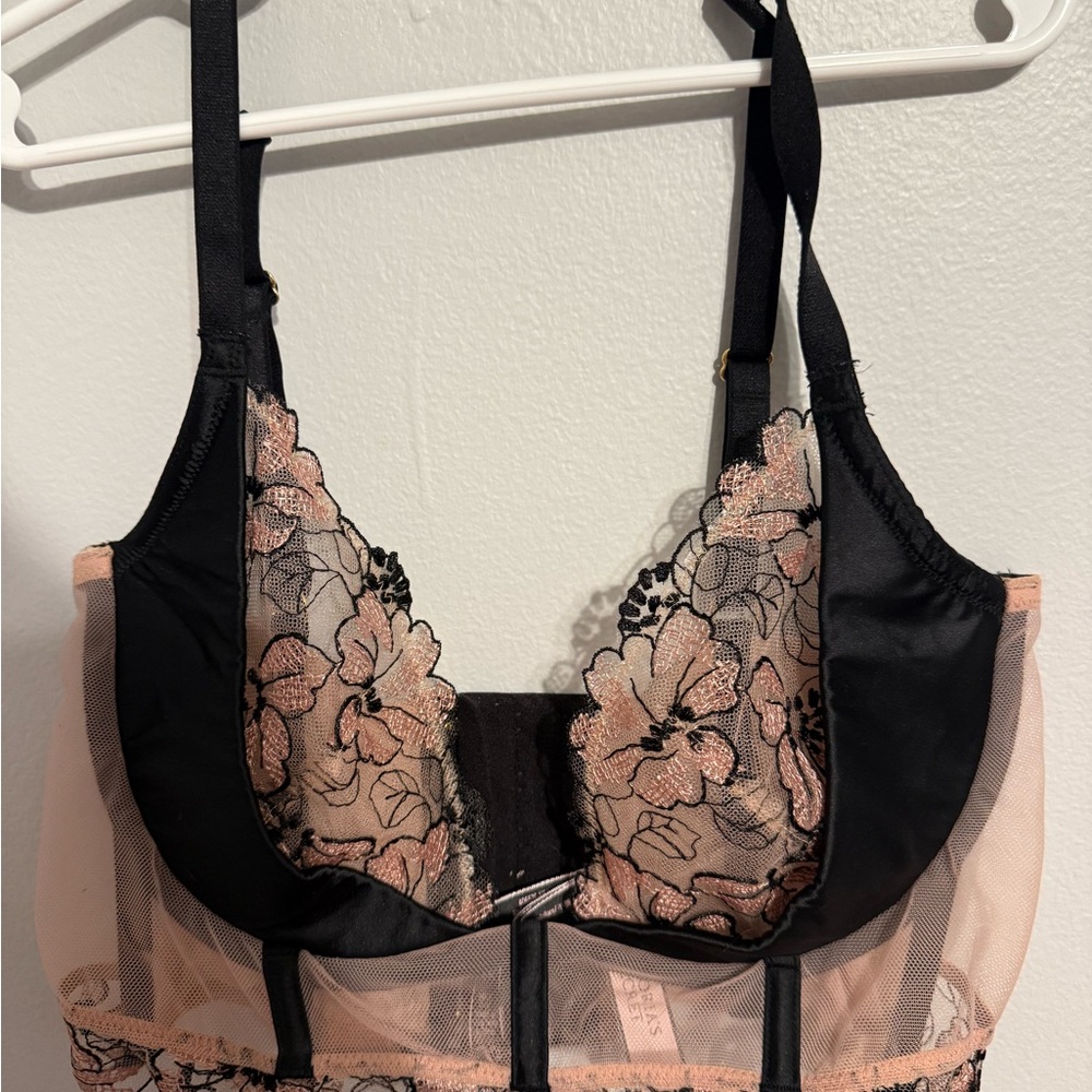 Victoria's Secret Black and Pink Floral Lace Bra